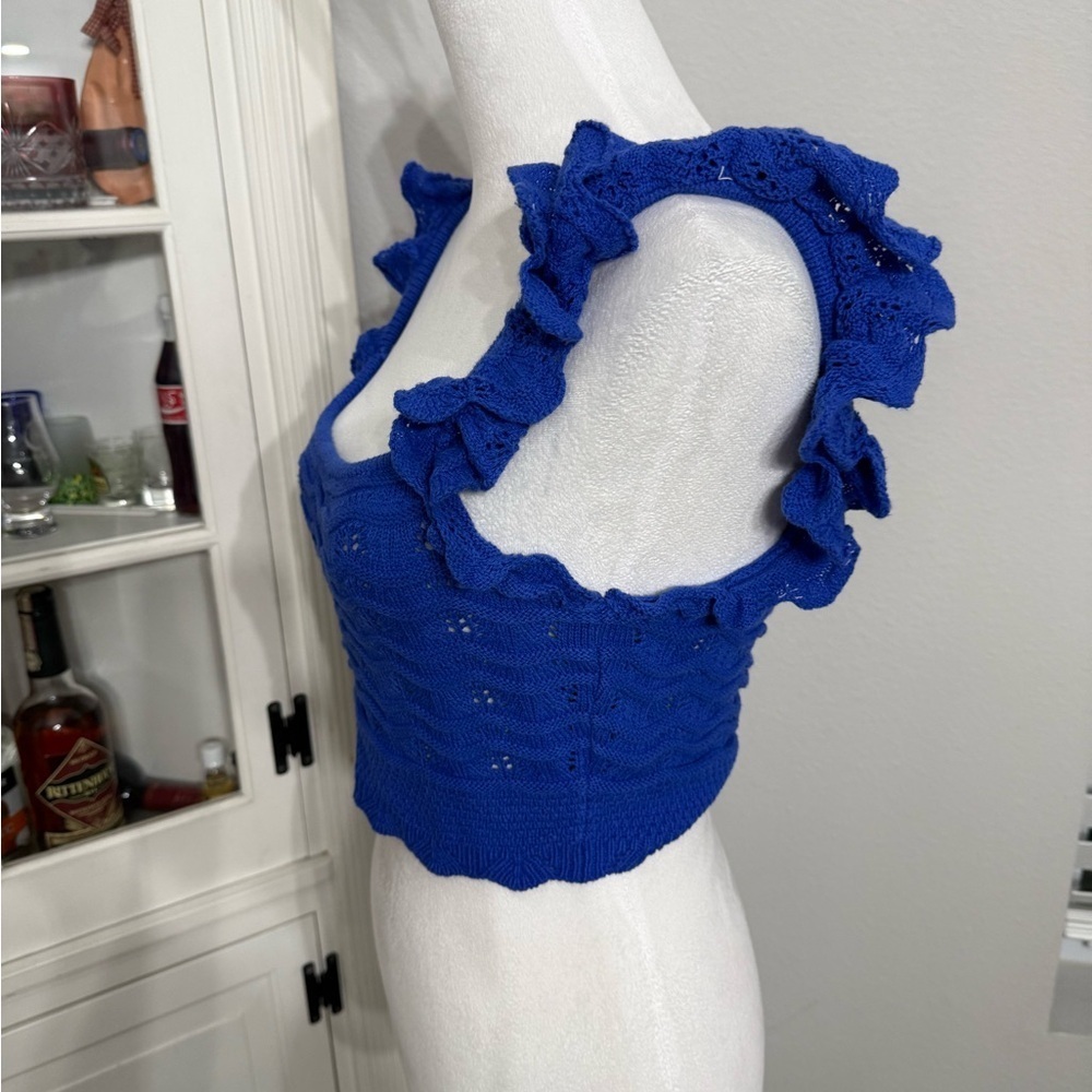 H&M Blue Ruffled Knit Crop Top - Picture 2 of 5